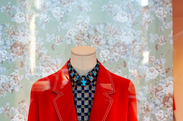 Quelles sont les meilleures façons de porter des vestes en velours pour des occasions formelles?